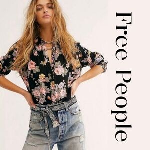 Free People Gorgeous Floral Button Front Shirt Size Small 🌸🌺